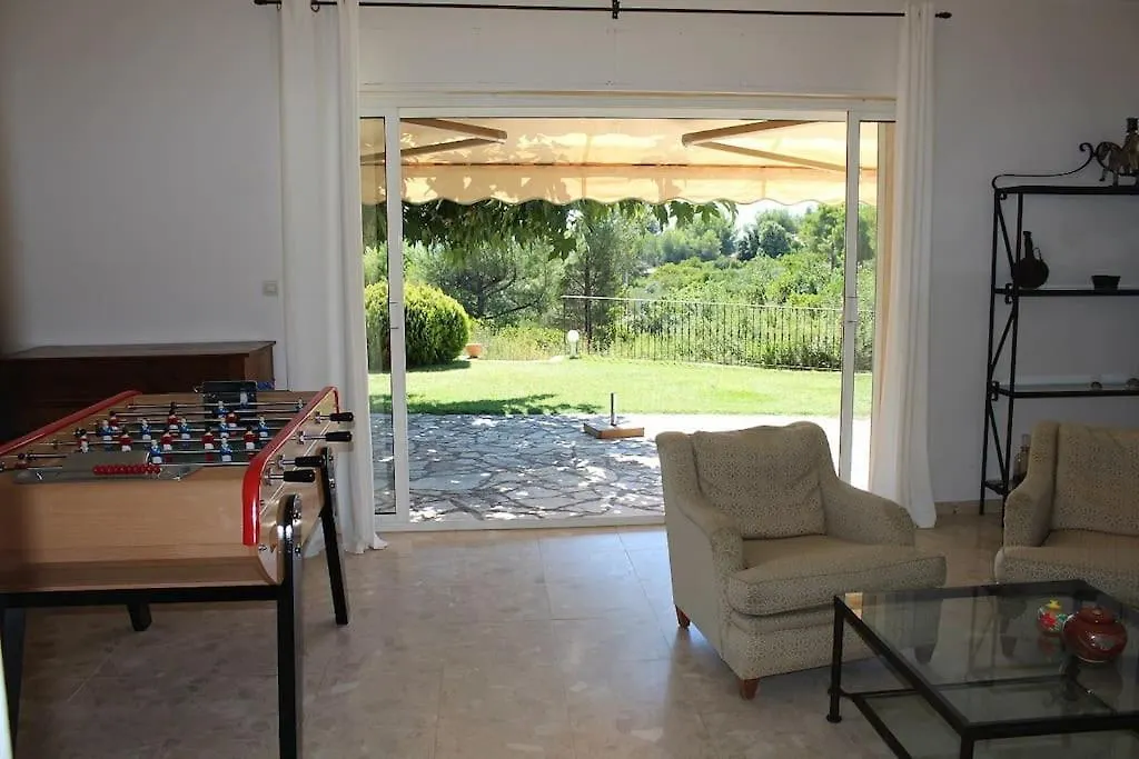 Villa En Locations Saisonnieres La Cadiere D'Azur Laouque France