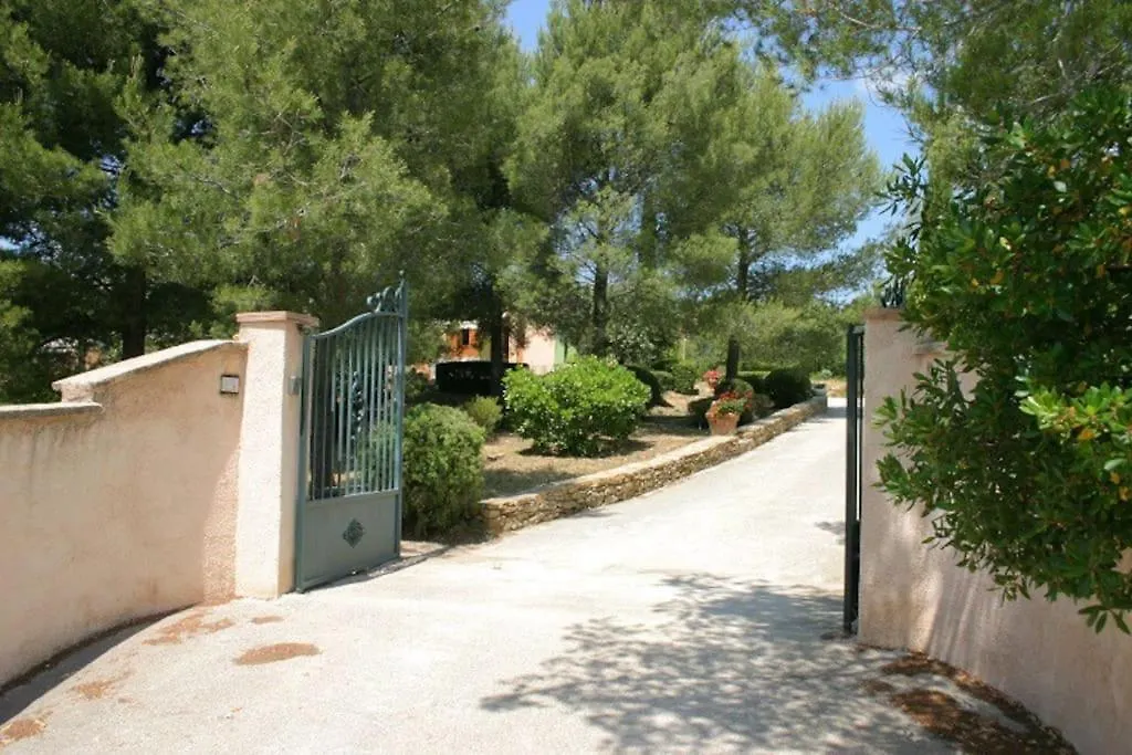 Villa En Locations Saisonnieres La Cadiere D'Azur Laouque