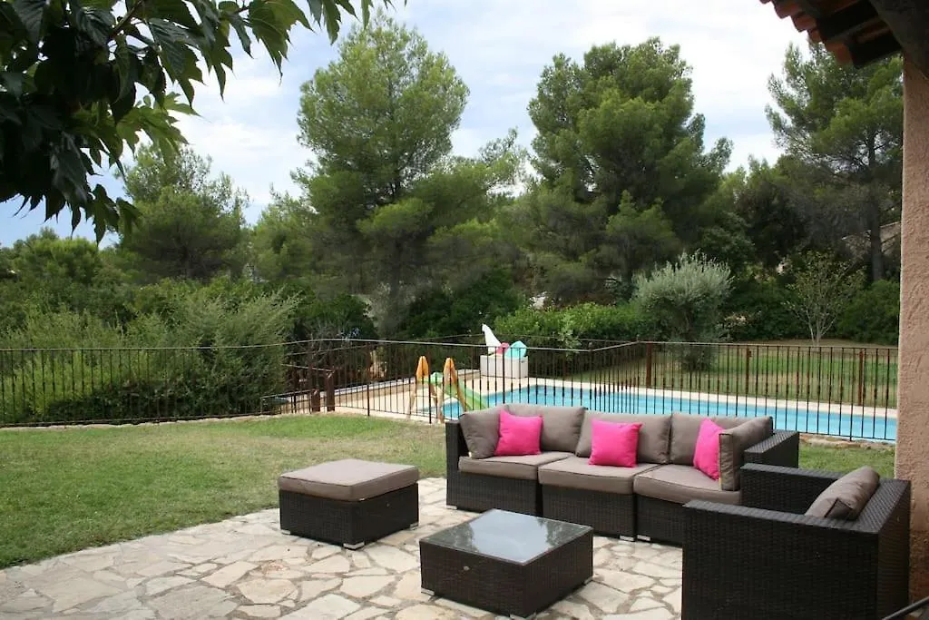 Villa En Locations Saisonnieres La Cadiere D'Azur Laouque